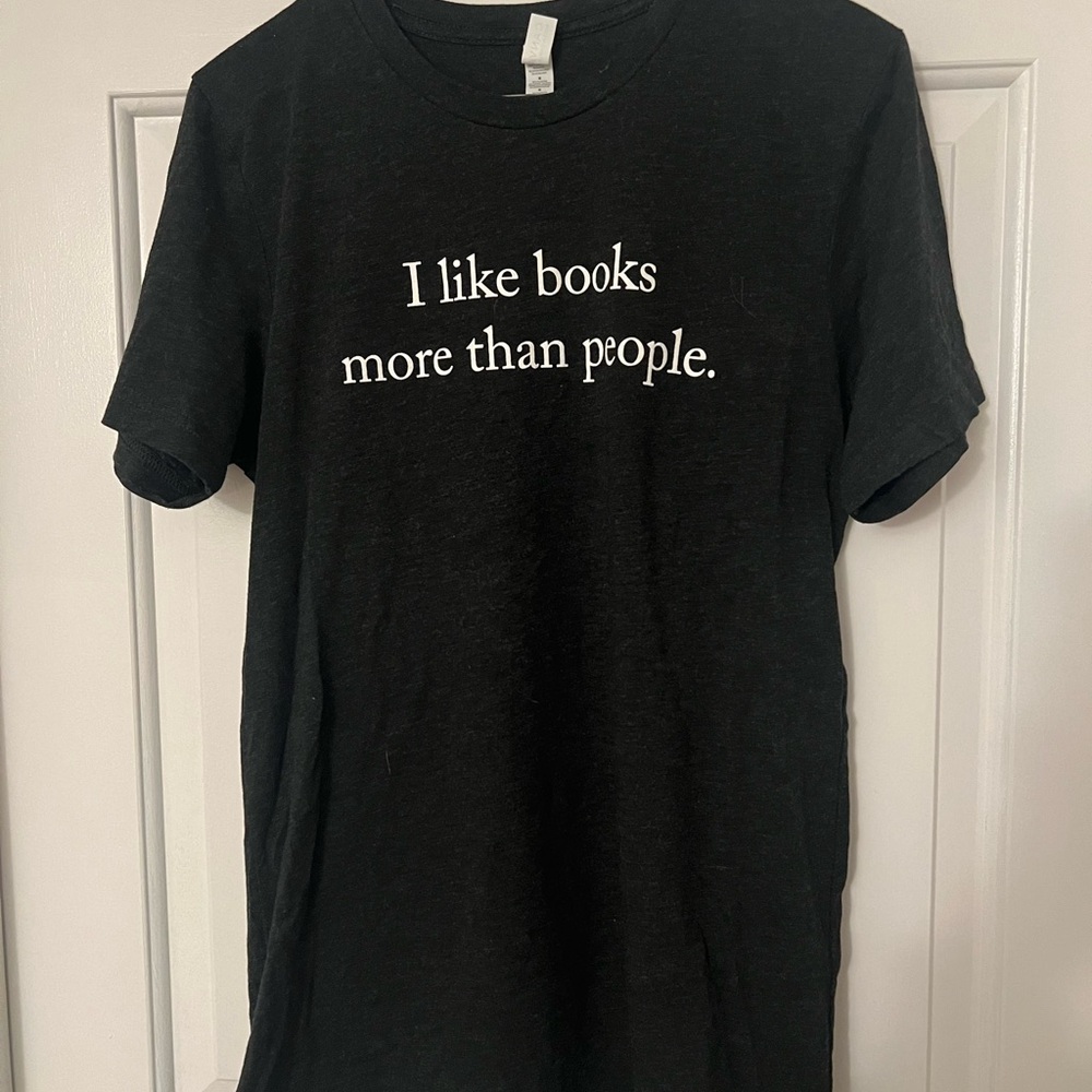 Book lovers Women’s Tshirt